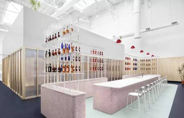 辦公室裝修 | 平衡的三維空間，激發(fā)使用者的靈感