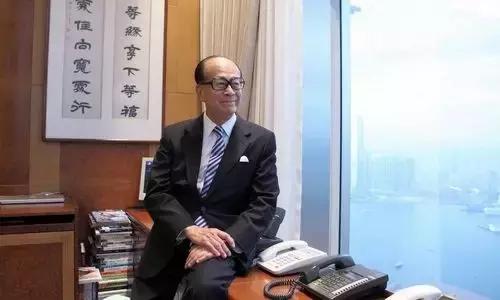 商界大佬的辦公室：看看哪個更牛逼 ，＊后一個才是真牛！