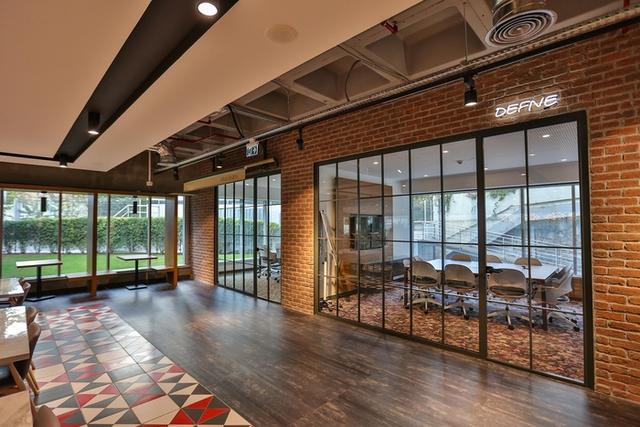 辦公空間:土耳其沃達豐現(xiàn)代風格辦公室設計