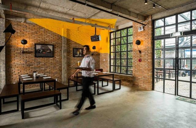 商業(yè)空間:越南西貢主題餐廳工業(yè)風(fēng)格設(shè)計(jì)
