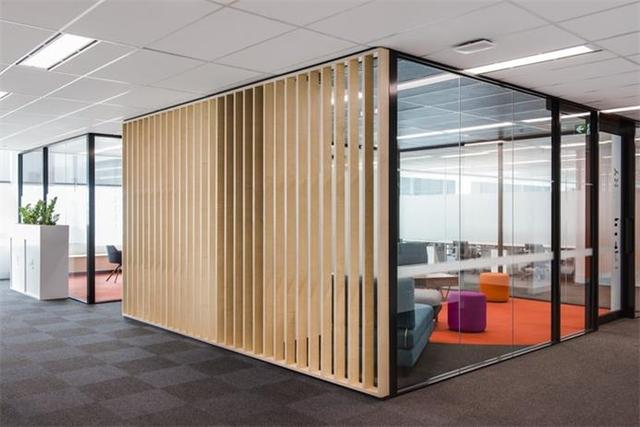 辦公空間:墨爾本在線教育公司現(xiàn)代風格辦公室