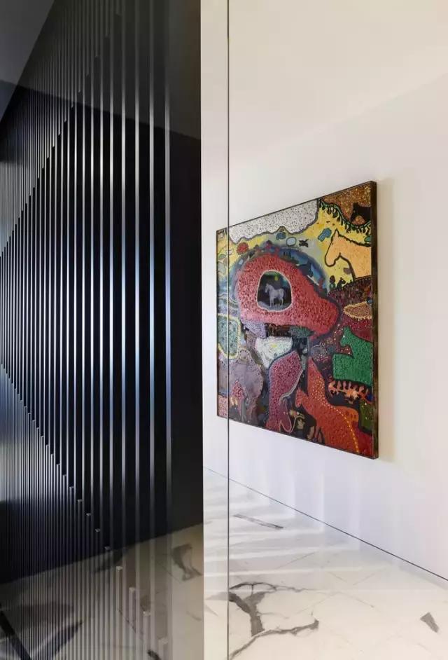 只有黑、白、灰三種顏色的辦公室？——極簡主義的設(shè)計哲學(xué)