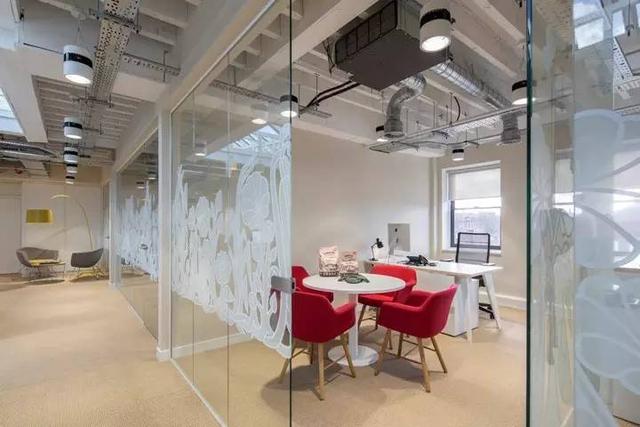 150億市場潛力，辦公室裝修也要開始考慮狗狗的感受了