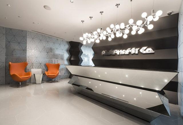 說出來你可能不信，如此暗黑夸張的辦公室竟然來自俄羅斯